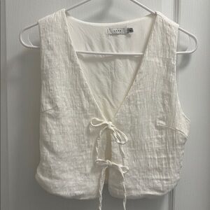 Lush Elegant White Top